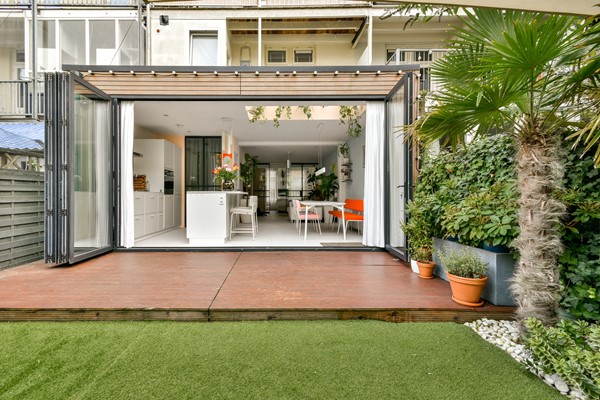 Medium property photo - Van Hogendorpstraat 154H, 1051 BX Amsterdam
